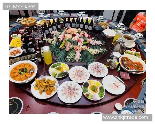 与足球明星共享美好时光的餐桌瞬间，感受运动与美食的完美结合